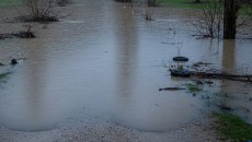 Κλειστοί δρόμοι και σχολεία στον Έβρο λόγω έντονων βροχοπτώσεων