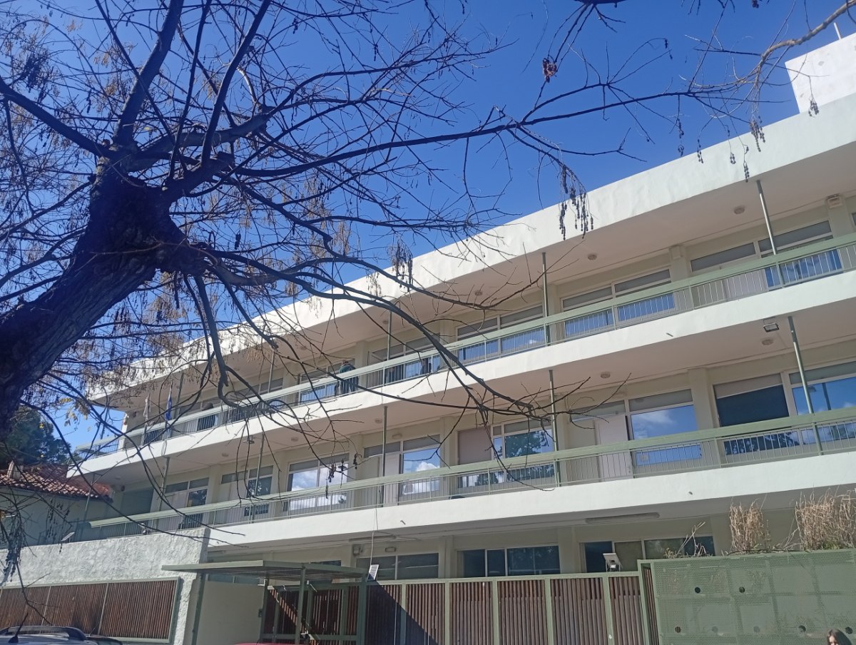 Το σχολείο που φοβόταν τις βροχές