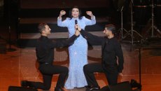 Ζωζώ Σαπουντζάκη: Παραμένει στο νοσοκομείο – ποια η κατάσταση της υγείας της