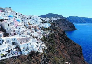 Σενάρια διαχείρισης του ηφαιστειακού κινδύνου από ενδεχόμενο τσουνάμι – Πόσο ασφαλής είναι η καλντέρα της Σαντορίνης