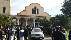 Πάτρα: Θρήνος στην κηδεία του 30χρονου που ξυλοκοπήθηκε μέχρι θανάτου