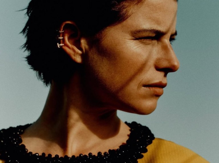 Στα 17 δεν ήξερα πώς να το ονομάσω: Η σταρ του Hamnet Τζέσι Μπάκλεϊ κακοποιήθηκε στο talent show που την έκανε διάσημη