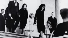 Καρολάιν Κένεντι: Η πιο τραγική φιγούρα της δυναστείας οφείλει να κρατήσει τη μνήμη της κόρης της ζωντανή