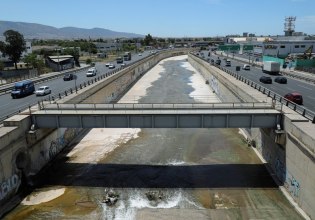 Σε κατάσταση «ασφυξίας» ο Κηφισός – Σε επίπεδα ρεκόρ η ρύπανση