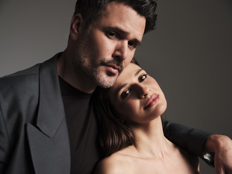 HOTΕΛ ΕΛVIRA: Επιστρέφει στις 31 Ιανουαρίου με νέα επεισόδια