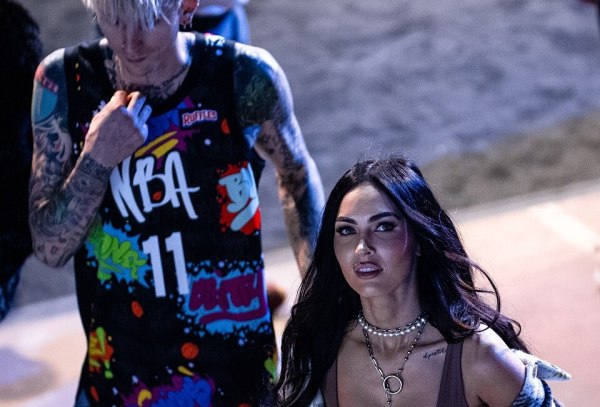 Έρωτας τέλος: Μέγκαν Φοξ και MGK βάζουν ξανά «τελεία» στην σχέση τους μετά τη γέννηση της κόρης τους