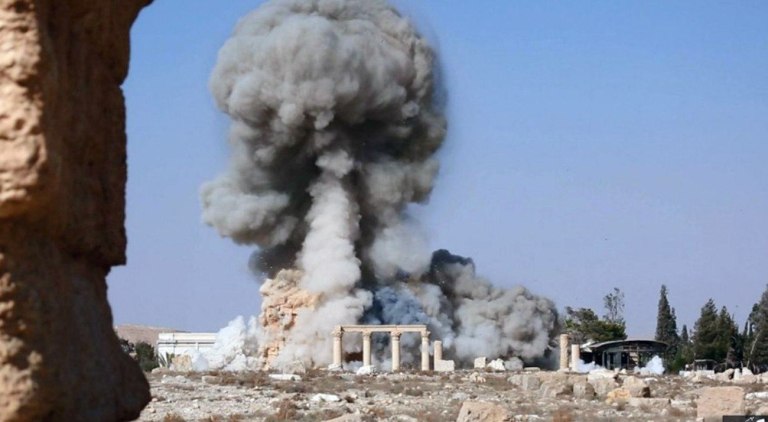 Η βιομηχανία του «σκοτεινού τουρισμού»: Γιατί οι νέοι επισκέπτονται τόπους καταστροφής;