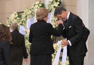 Πριγκίπισσα Ειρήνη: Το τελευταίο «αντίο» στη Μητρόπολη Αθηνών