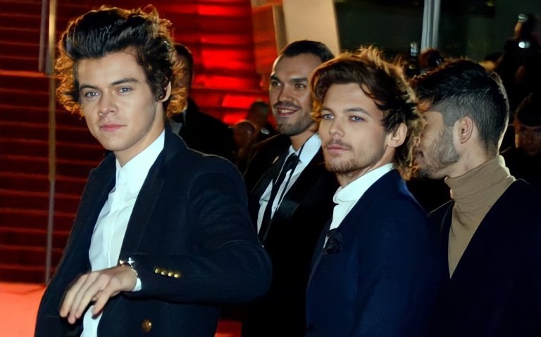 «Δεν είναι πιστός»: Ο Λούις Τόμλινσον για το νέο του άλμπουμ, τη σχέση του με τον Χάρι Στάιλς και τα άλλα μέλη των One Direction