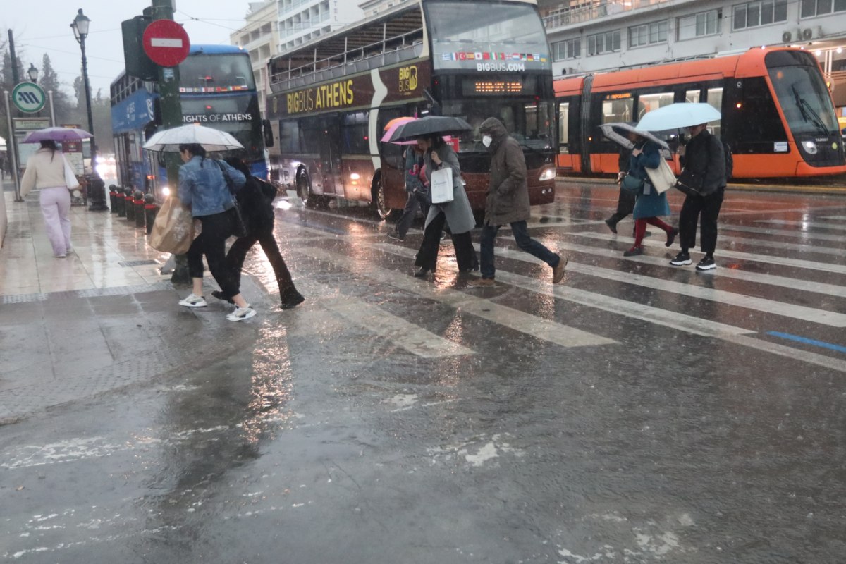 Κακοκαιρία Kristin: Τι ξέρουμε για το φαινόμενο που θα «χτυπήσει» τη χώρα