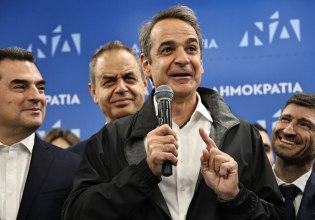 Μητσοτάκης: Με βίντεο AI εκθειάζει τον εαυτό του για τα δέκα χρόνια… επιτυχιών στο τιμόνι της ΝΔ