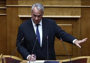 ΠΑΣΟΚ για Βορίδη: Κουνά το δάχτυλο στο Μαξίμου και τους αγρότες  – Άλλο ένα δείγμα της αλαζονείας της ΝΔ
