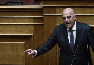 Δένδιας: Η Τουρκία αμφισβητεί τα σύνορα του Ελληνισμού – Απαραίτητες οι αλλαγές στις Ένοπλες Δυνάμεις