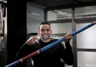 Με νέα κοντάρια για υψηλότερες «κορυφές» ο Εμμανουήλ Καραλής