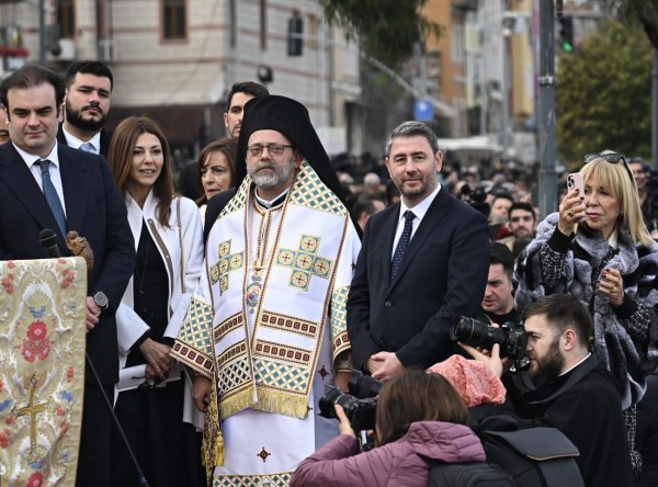 Ανδρουλάκης: Το 2026 να πετύχουμε μια κοινωνία με λιγότερες ανισότητες και με περισσότερη κοινωνική δικαιοσύνη