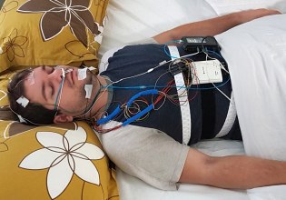 Μοντέλο ΑΙ προβλέπει τον κίνδυνο δεκάδων ασθενειών από τις καταγραφές ύπνου