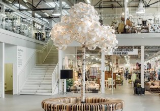 To πρώτο εμπορικό κέντρο στον κόσμο μόνο με second hand είδη – Τόνωση τοπικής οικονομίας και περιβαλλοντική συνείδηση