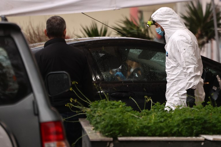 Βόμβες με «εντολές» μέσα από τις φυλακές