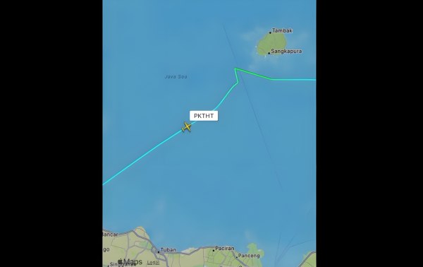 Ινδονησία: Χάθηκε από τα ραντάρ αεροσκάφος με 11 επιβαίνοντες – Πληροφορίες ότι εντοπίστηκαν συντρίμμια