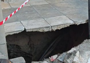 Αναστάτωση στο Παγκράτι: Άνοιξε τρύπα στο έδαφος, «ρούφηξε» κολώνα