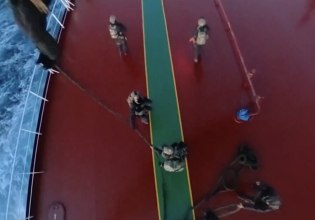 Βίντεο από το «ρεσάλτο» Γάλλων κομάντο σε τάνκερ του ρωσικού «σκιώδους στόλου» στη Μεσόγειο