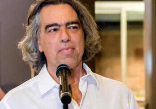 Νικόλαος Ζήβας: Πέθανε ο καλλιτέχνης που έδινε «πνοή» στην ύλη και τη μνήμη