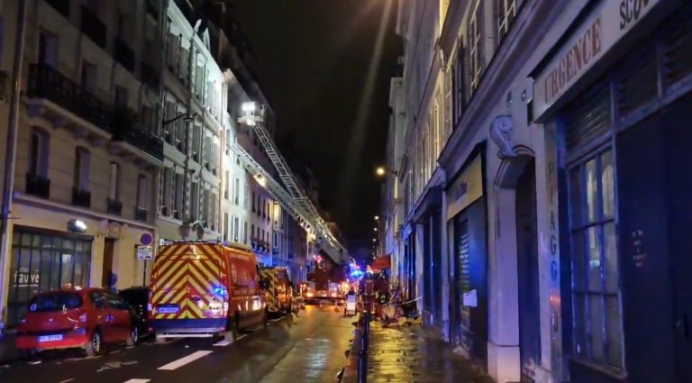 Παρίσι: Κατέρρευσε το πάτωμα διαμερίσματος κατά τη διάρκεια πάρτι – Δεκάδες τραυματίες