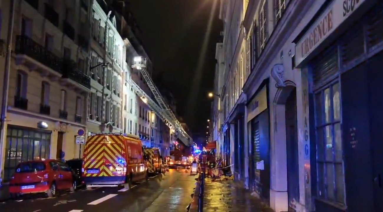 Παρίσι: Κατέρρευσε το πάτωμα διαμερίσματος κατά τη διάρκεια πάρτι – Δεκάδες τραυματίες