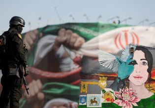 Το βλέμμα της εξουσίας: Γιατί οι δυνάμεις καταστολής του Ιράν πυροβολούν τις διαδηλώτριες στα μάτια