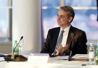 Μητσοτάκης για Ίμια: Στο Αιγαίο δεν υπάρχουν «γκρίζες ζώνες» – Τιμή στη μνήμη των πεσόντων