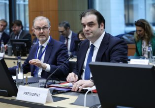 Πιερρακάκης για τους δασμούς Τραμπ: «Κλειδί ο διάλογος» – Θεμελιώδεις αρχές κυριαρχία και εδαφική ακεραιότητα