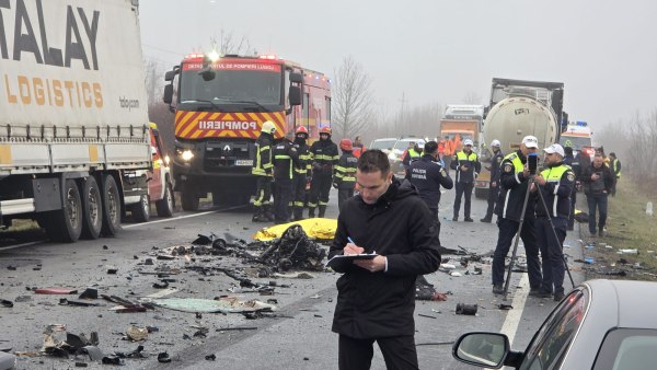 Εικόνες από το τροχαίο στη Ρουμανία – Αμορφη μάζα το βαν με τους φιλάθλους του ΠΑΟΚ