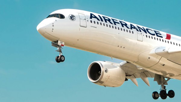Air France και KLM ακύρωσαν τις πτήσεις προς το Ισραήλ και ΗΑΕ για το Σαββατοκύριακο