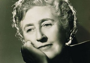 Άγκαθα Κρίστι: «Η γριά μητέρα φεύγει και δεν ξαναγυρίζει ποτέ…»