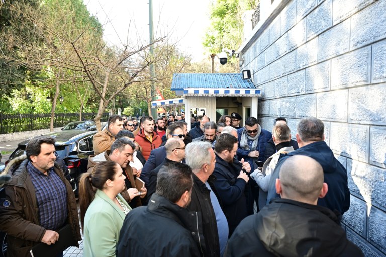 Αγρότες: Στο Μαξίμου η αντιπροσωπεία των «προθύμων» για τη συνάντηση με Μητσοτάκη – Συνεδριάζει αύριο για κλιμάκωση η Πανελλαδική Επιτροπή