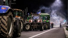 Κινητοποιήσεις αγροτών: Στο τραπέζι του διαλόγου μετά από εβδομάδες στα μπλόκα – Ανοίγουν οι δρόμοι, χωρίς να αποσύρονται τα τρακτέρ