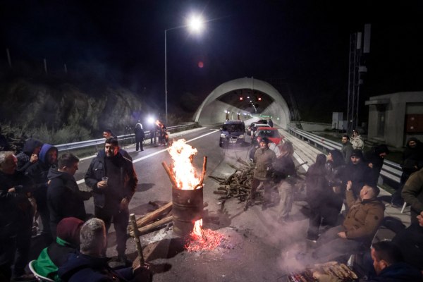 Αγρότες: «Ψύχος» πριν τη συνάντηση στο Μαξίμου – «Υπονομευτική η κίνηση της κυβέρνησης»