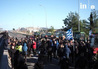 Αγρότες: Ανυποχώρητοι στην αδιαλλαξία της κυβέρνησης – Έκλεισαν τον παράδρομο της Εθνικής Οδού στη Θήβα