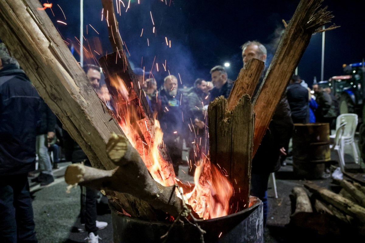 Μπλόκα: «Ναυάγησε» η συνάντηση των αγροτών με τον πρωθυπουργό – Καταγγέλλουν την κυβέρνηση για απόπειρα διάσπασης