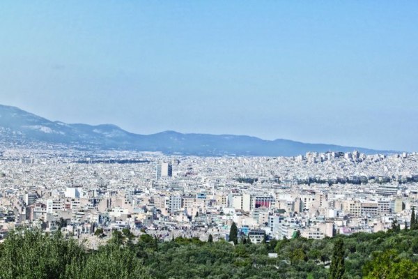 Κλειστά ακίνητα: Πώς θα πάρετε επιδότηση έως 36.000 ευρώ από το νέο «Ανακαινίζω – Νοικιάζω»