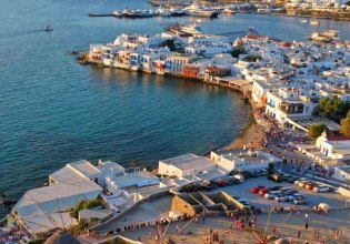 Luxury Homes in Greece Face Tax Auctions in 2026