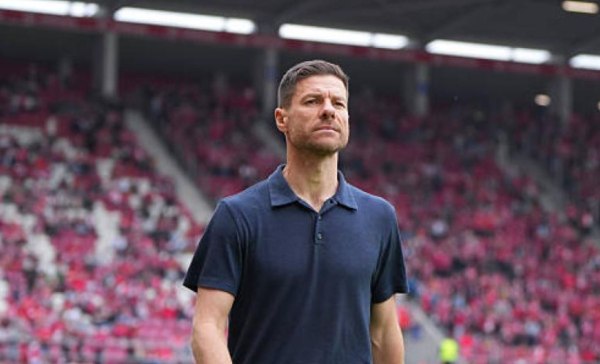 Κοντά σε νέα εποχή η Λίβερπουλ: «Απολύεται ο Σλοτ, τον αντικαθιστά ο Αλόνσο»