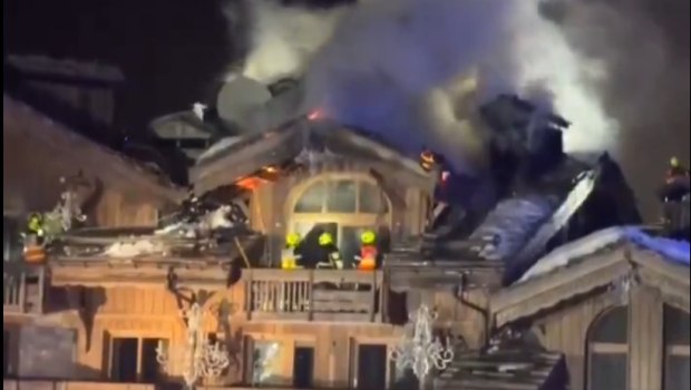 Γαλλία: Πυρκαγιά σε πολυτελές ξενοδοχείο στις γαλλικές Άλπεις – Απομακρύνθηκαν 270 άνθρωποι