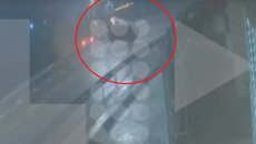 Ηλεία: Η στιγμή που ανεμοστρόβιλος ανατρέπει διερχόμενο αυτοκίνητο – Βίντεο ντοκουμέντο