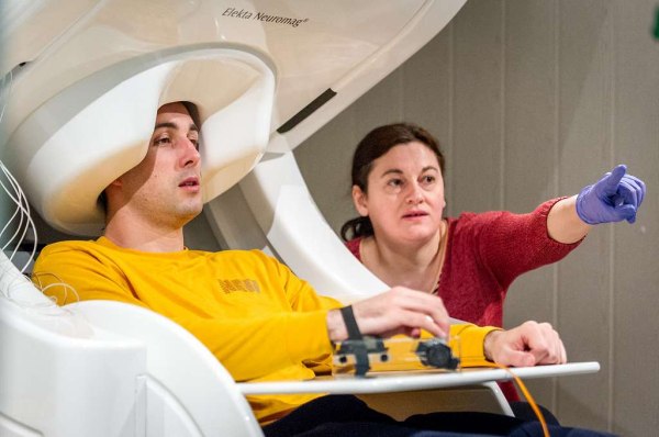 Το κρυμμένο εγκεφαλικό σήμα που αποκαλύπτει την Αλτσχάιμερ χρόνια πριν από τη διάγνωση