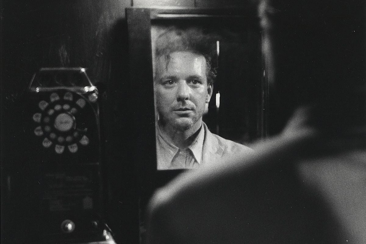 Μίκι Ρουρκ: Δραματική κατάρρευση και ανησυχίες για την υγεία του μετά την απειλή για έξωση – «Δαίμονες»