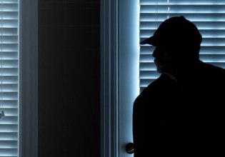 Ρόδος: 49χρονος κατήγγειλε τον 15χρονο γιο του για απειλές – Έκανε μήνυση για ενδοοικογενειακή βία