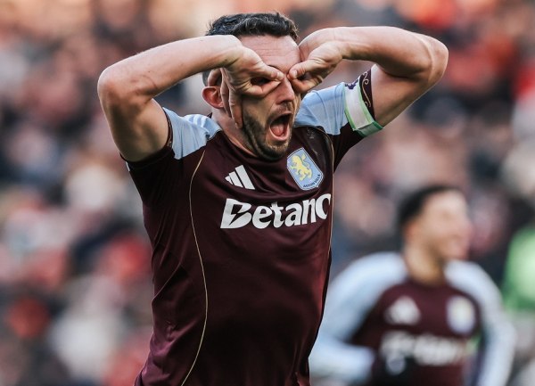 Άστον Βίλα – Νότιγχαμ Φόρεστ 3-1: Επιστροφή στις νίκες για τους «Χωριάτες» και στο -3 από την κορυφή