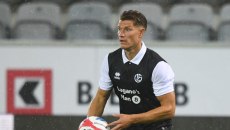 Ή συγγνώμη του Μπέρενς στον Κούτσια για την επίθεση εν ώρα αγώνα