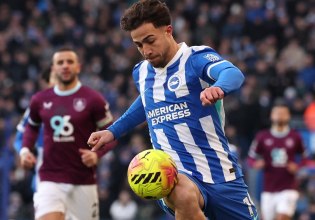 Μπράιτον – Μπέρνλι 2-0: Επιστροφή στις νίκες με ασίστ του Κωστούλα – Βαθιά «ανάσα» για την Γουλβς (3-0)